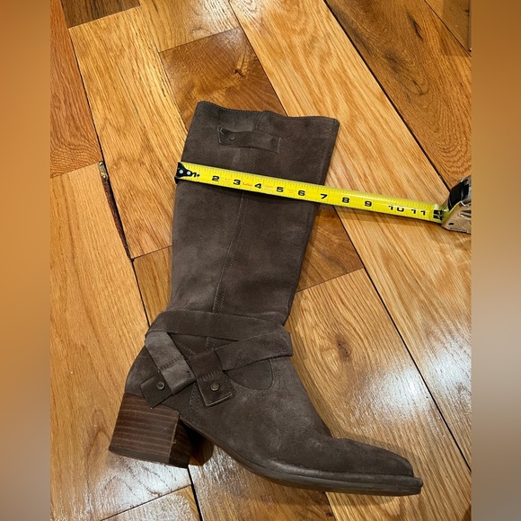 UGG Suede Boots | Truffle | Size 8.5m - Picture 12 of 14